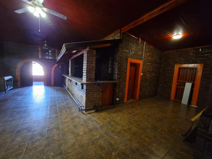 7 Bedroom Property for Sale in Kathu Northern Cape